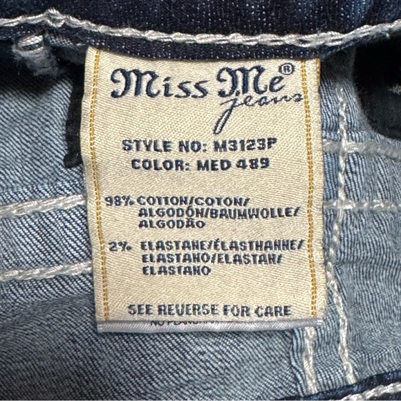 Miss Me 29 Capri's #M3123P Embroidered Embellished Metallic Angel Wing Pockets - Picture 9 of 15